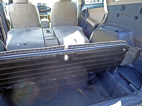 Used 2011 Toyota RAV4 4WD V6 w/ Tow Prep Pkg image 24