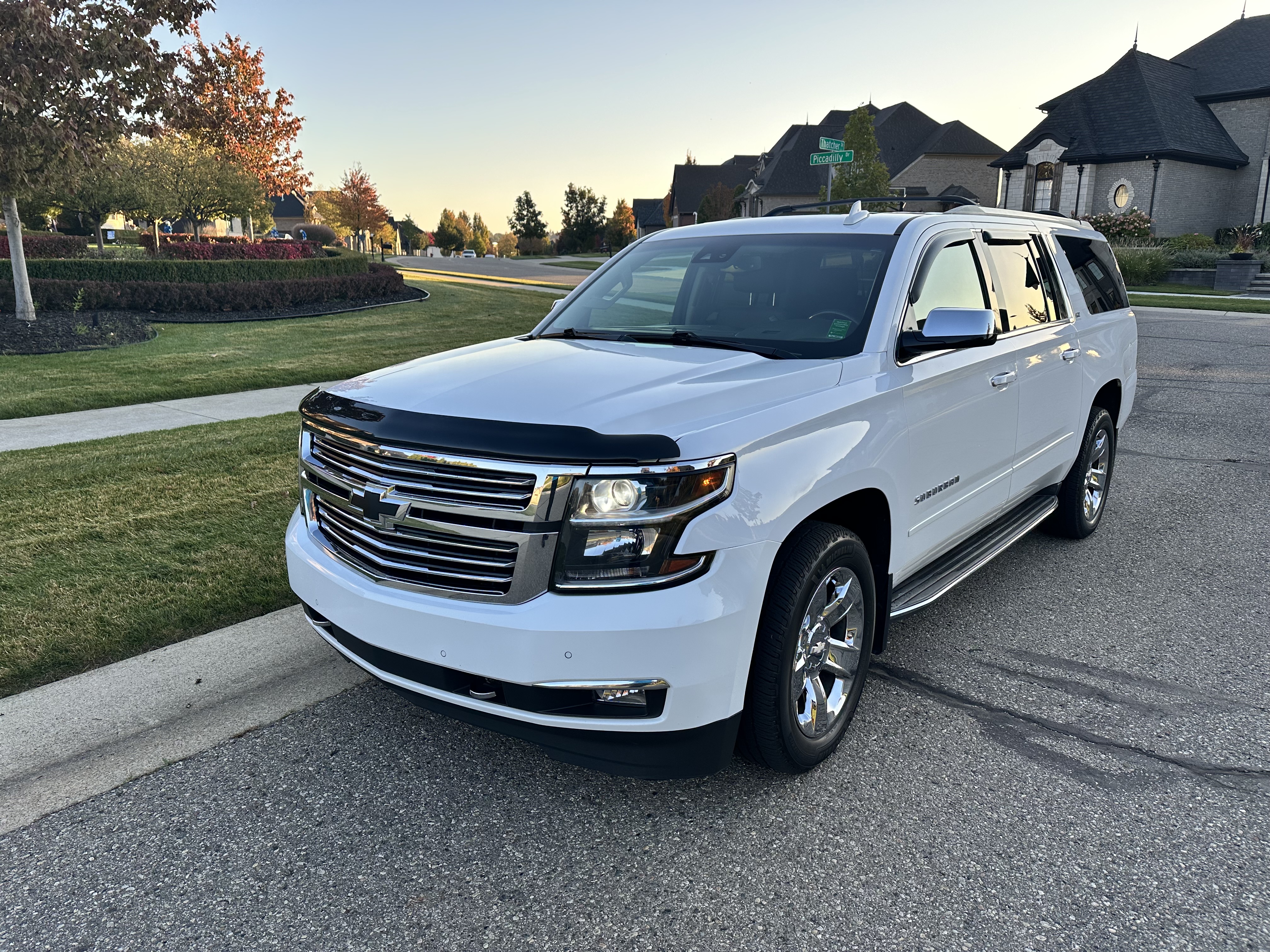 Used 2016 Chevrolet Suburban LTZ AWD/4WD image 2