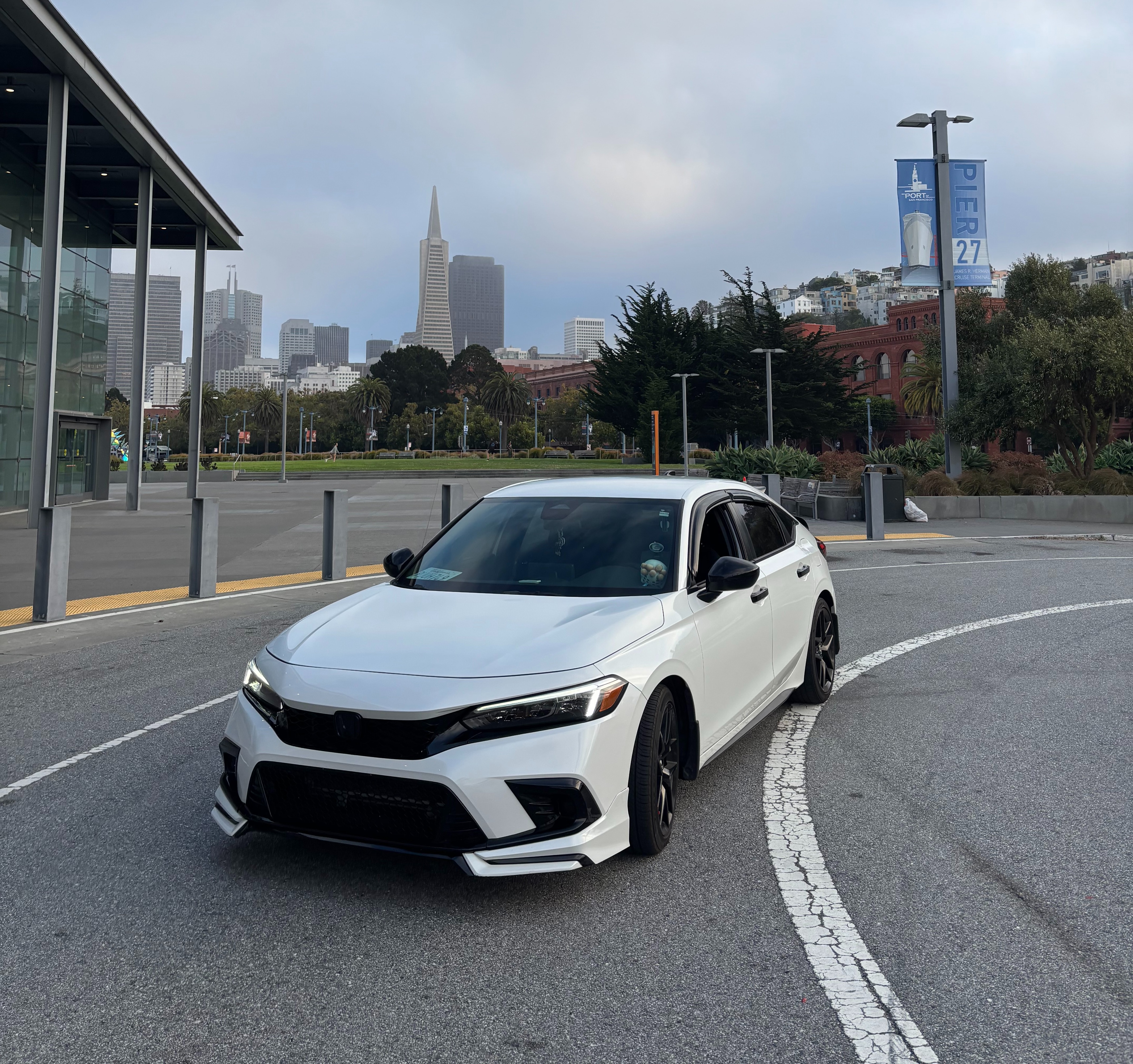 Used 2022 Honda Civic Sport image 1