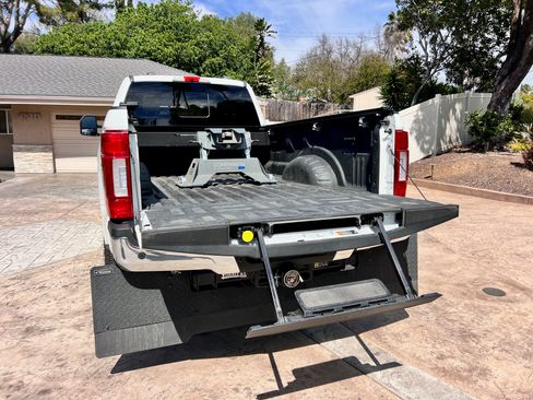 Used 2022 Ford F350 Lariat w/ Lariat Ultimate Package image 8