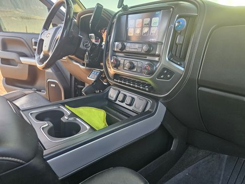 Used 2018 Chevrolet Silverado 2500 LTZ w/ Duramax Plus Package image 19