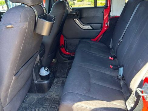 Used 2015 Jeep Wrangler Unlimited Sport w/ Quick Order Package 24S AWD/4WD image 6