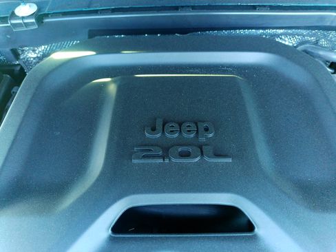 Used 2025 Jeep Wrangler Unlimited Sport AWD/4WD image 25