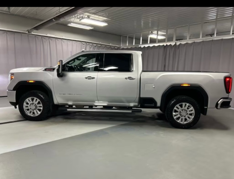 Used 2022 GMC Sierra 2500 Denali w/ Technology Package AWD/4WD image 1