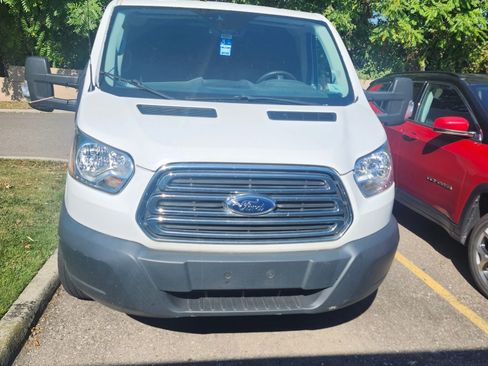 Used 2016 Ford Transit 250 130 Low Roof w/ Exterior Upgrade Package RWD image 1