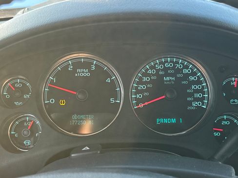 Used 2008 Chevrolet Silverado 2500 LTZ w/ Suspension Package, Off-Road image 18