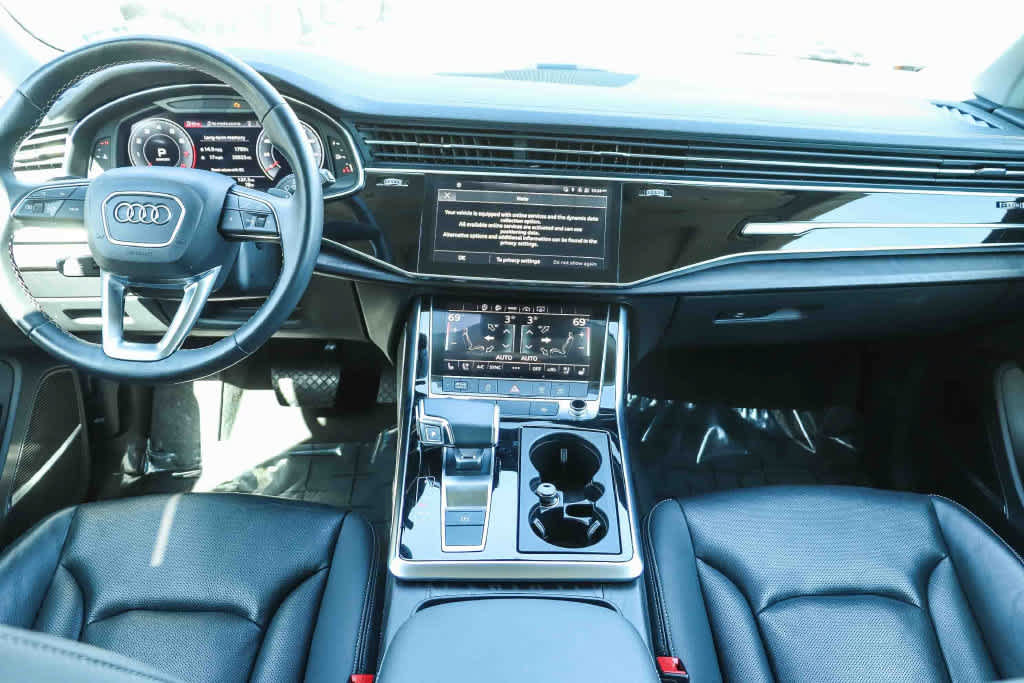 Used 2022 Audi Q8 Premium Plus w/ Premium Plus Package AWD/4WD image 9