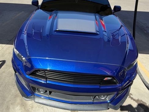 Used 2015 Ford Mustang GT Premium image 5