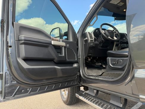 Used 2017 Ford F350 Lariat w/ Chrome Package AWD/4WD image 16