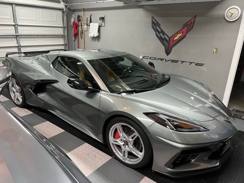 Used 2022 Chevrolet Corvette Stingray Preferred Conv w/ Z51 Performance Package RWD image 10