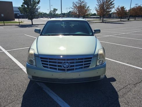 Used 2006 Cadillac DTS w/ Sun And Navigation Package image 1