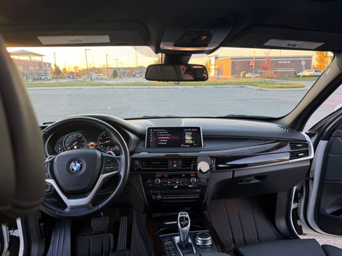 Used 2018 BMW X5 xDrive50i image 16