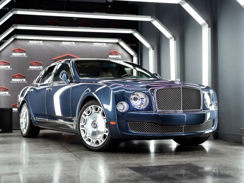 Used 2011 Bentley Mulsanne RWD image 1