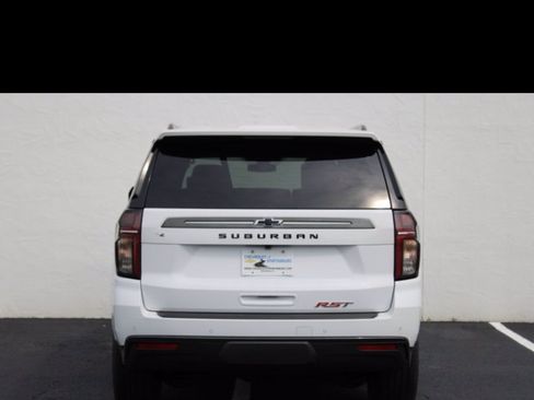 Used 2021 Chevrolet Suburban RST w/ Luxury Package image 6
