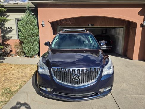 Used 2015 Buick Enclave Leather w/ Trailering Package image 6