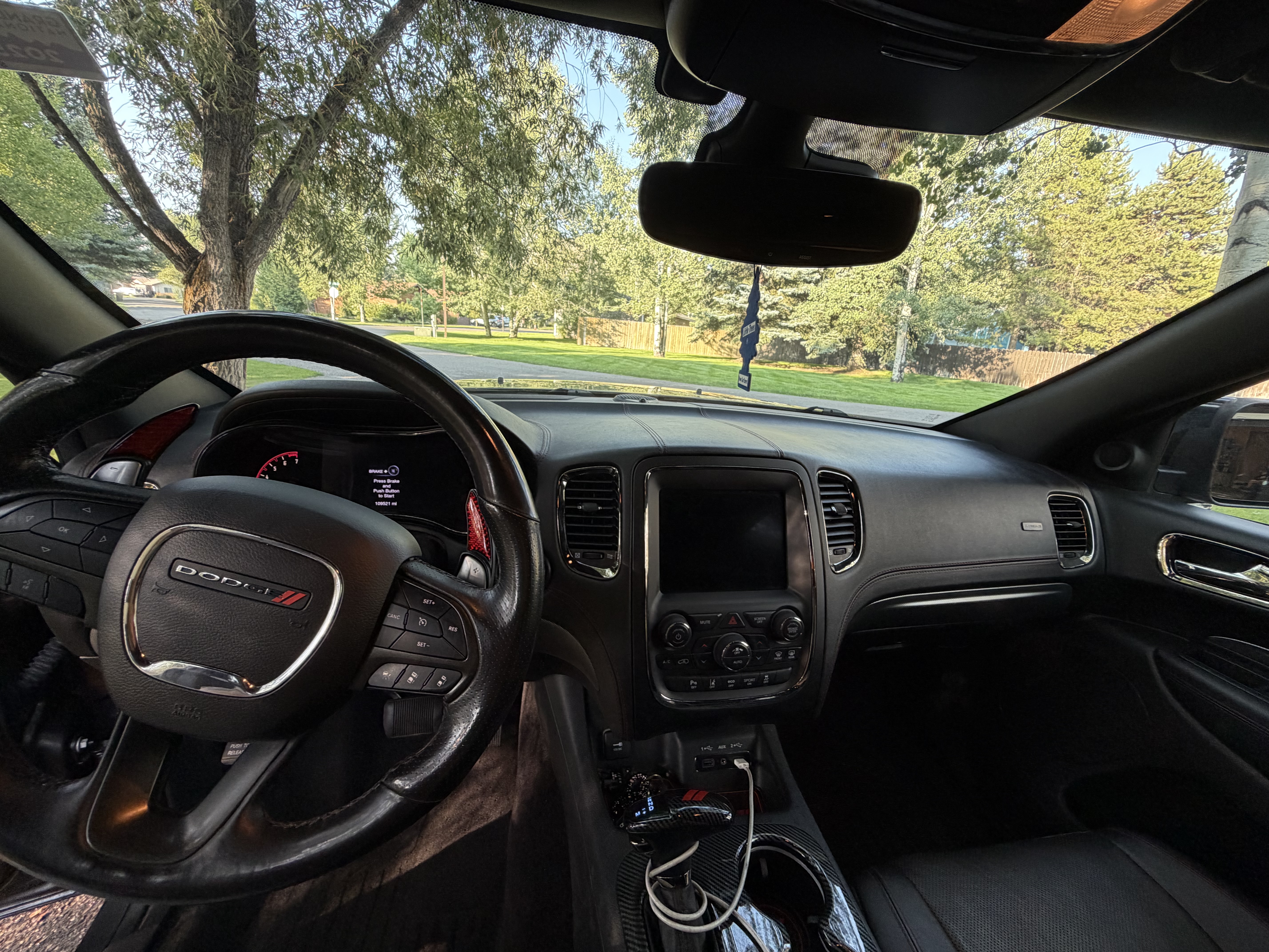 Used 2018 Dodge Durango R/T w/ Technology Group AWD/4WD image 13