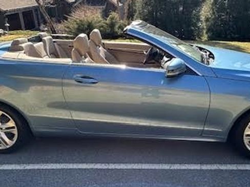 Used 2011 Mercedes-Benz E 350 Cabriolet image 2