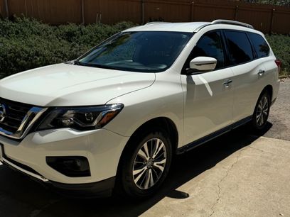 Used 2019 Nissan Pathfinder SV
