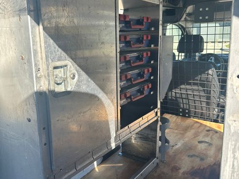 Used 2021 Ford Transit Connect XL image 8