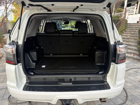 Used 2022 Toyota 4Runner TRD Sport w/ Technology Package image 16