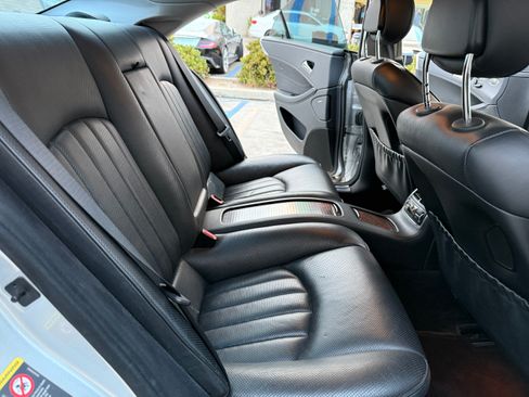 Used 2006 Mercedes-Benz CLS 500 image 16