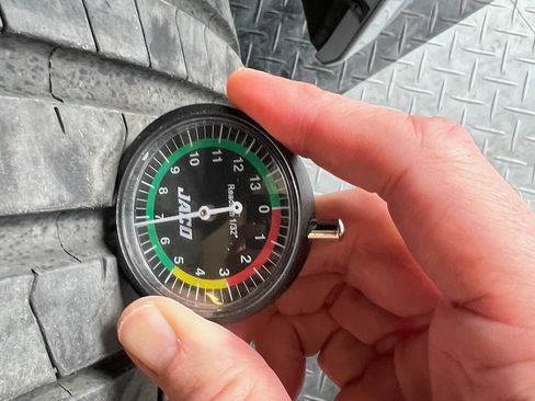 Used 2018 Lexus LC 500 Coupe w/ Performance Package image 16