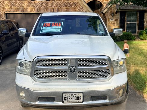 Used 2014 RAM 1500 Laramie AWD/4WD image 4