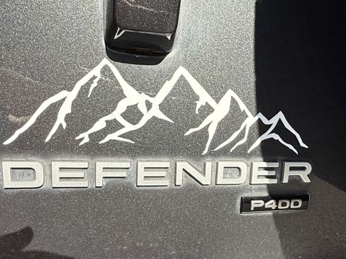 Used 2023 Land Rover Defender 110 SE AWD/4WD image 12