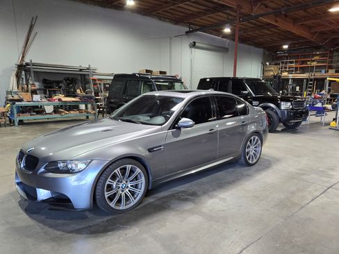 Used 2010 BMW M3 Sedan image 6