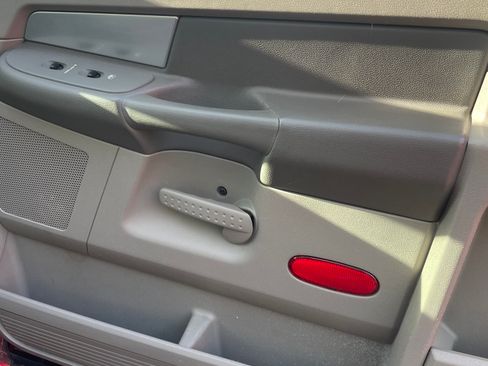 Used 2007 Dodge Ram 1500 Truck SLT image 5