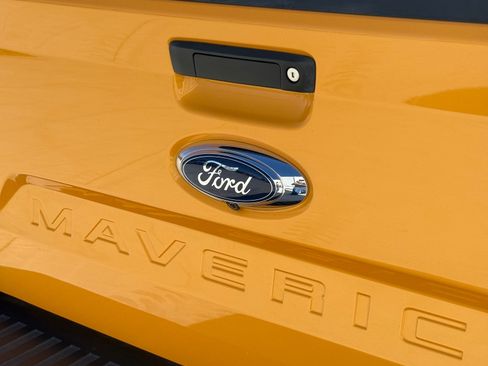 Used 2022 Ford Maverick XLT image 18