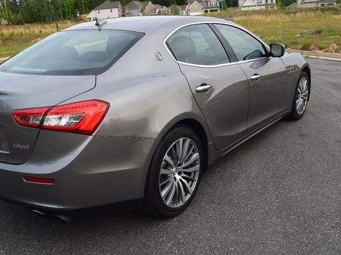 Used 2014 Maserati Ghibli RWD image 5
