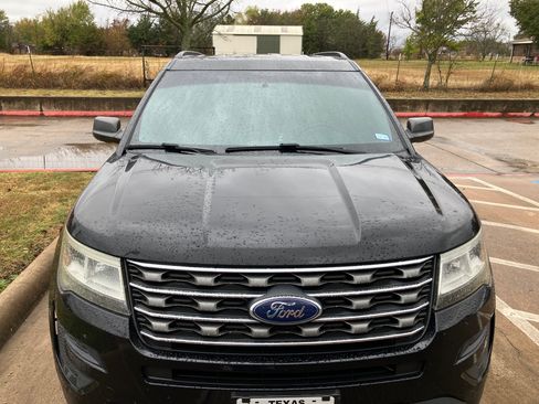 Used 2016 Ford Explorer 4WD image 1