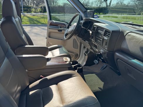 Used 2002 Ford Excursion Limited image 11