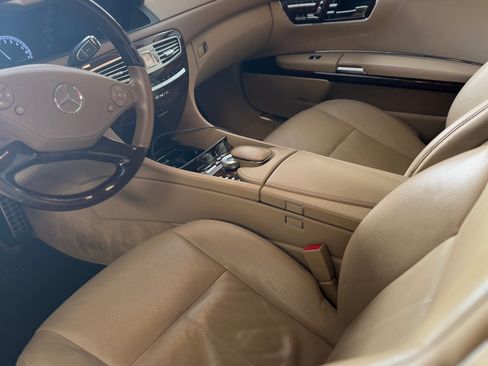 Used 2013 Mercedes-Benz CL 550 4MATIC image 14