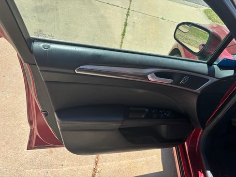 Used 2017 Ford Fusion S w/ Equipment Group 101A image 4