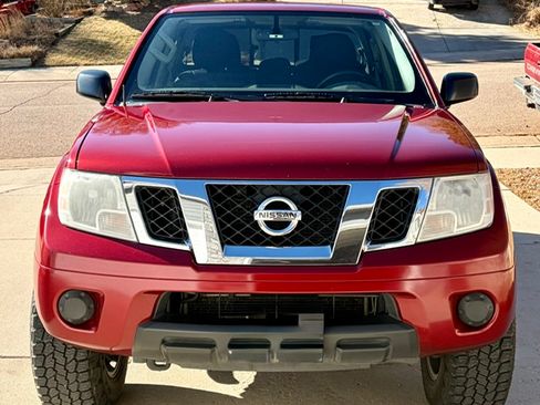 Used 2019 Nissan Frontier SV image 4