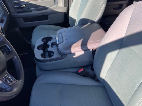 Used 2017 RAM 1500 Classic SLT image 6