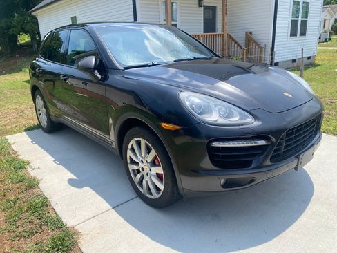 Used 2012 Porsche Cayenne Turbo AWD/4WD image 1