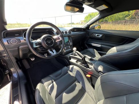 Used 2022 Ford Mustang Mach 1 w/ Mach 1 Handling Package RWD image 16