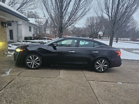 Used 2019 Nissan Maxima 3.5 SV w/ Floor Mat Group image 1