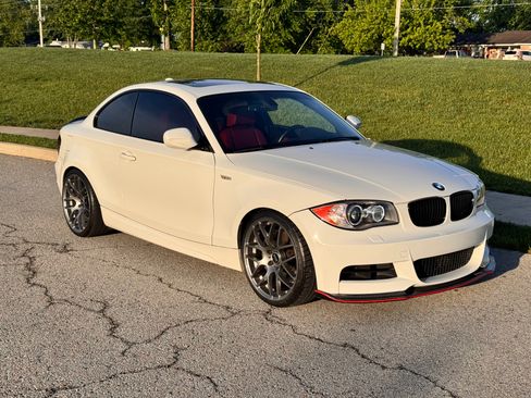 Used 2011 BMW 135i Coupe RWD image 1