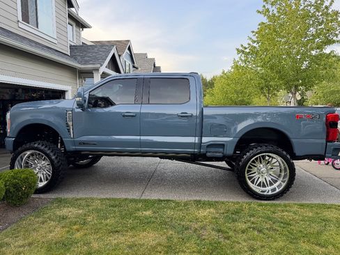 Used 2023 Ford F250 Lariat w/ Lariat Ultimate Package AWD/4WD image 10