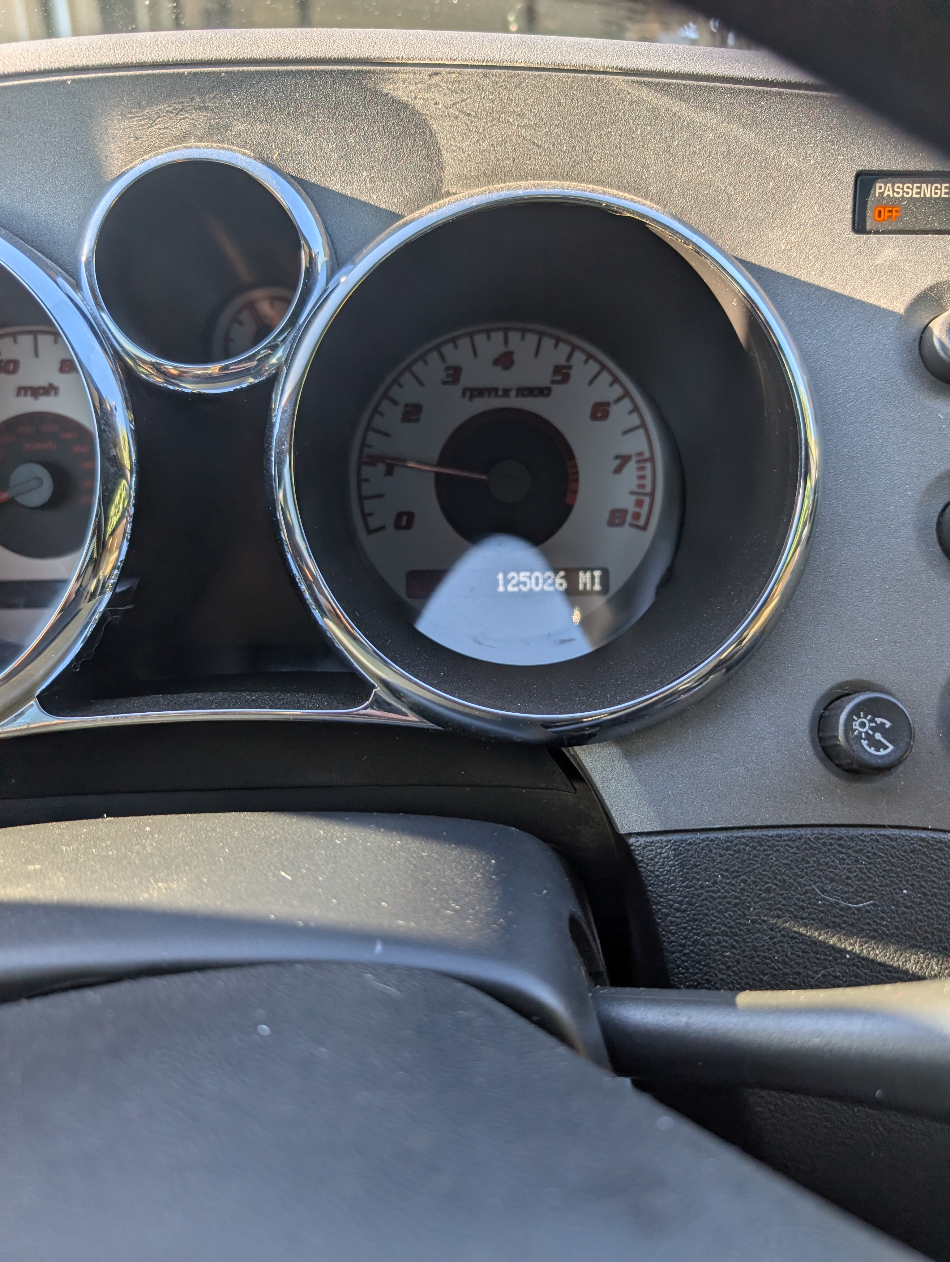 Used 2008 Pontiac Solstice Convertible w/ Premium Package RWD image 8