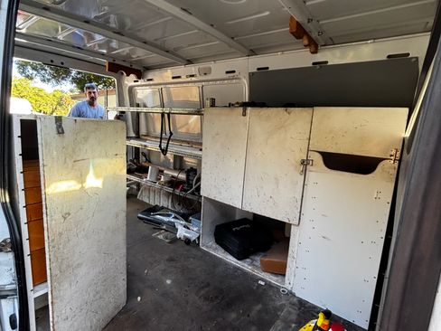 Used 2005 Dodge Sprinter 2500 w/ PWR Convenience Group RWD image 11