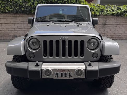 Used 2014 Jeep Wrangler Unlimited Sahara w/ Max Tow Package image 2