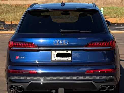 Used 2020 Audi SQ7 Prestige w/ Prestige Package AWD/4WD image 2