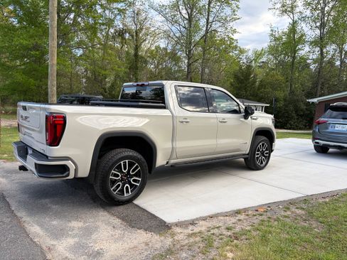Used 2026 GMC Sierra 1500 AT4 w/ AT4 Premium Package image 6