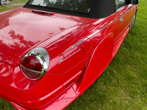 Used 2002 Ford Thunderbird RWD image 15