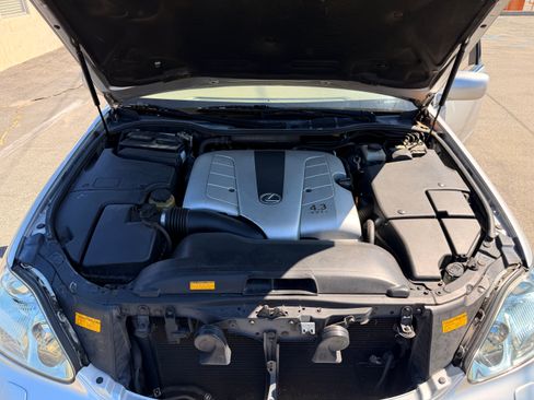 Used 2004 Lexus LS 430 RWD image 14